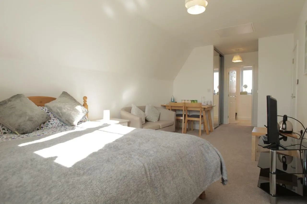 Parc Jasmin Luxury Ensuite Broughton  Apartment